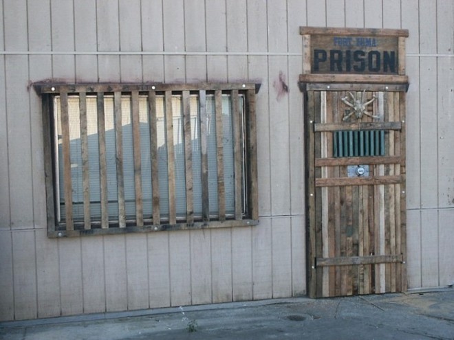 Prisondoor